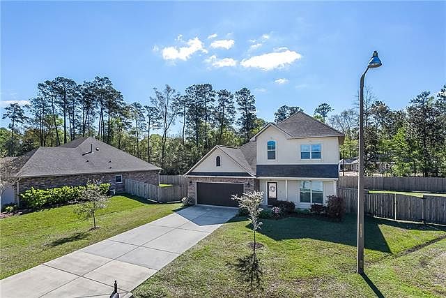 1st image of 907 Woodsprings Ct