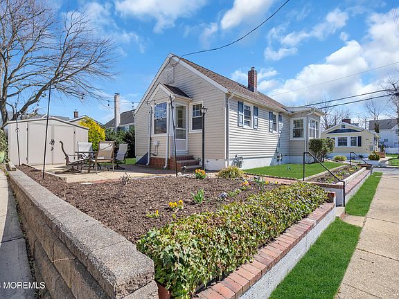 4th image of 137 Inskip Avenue