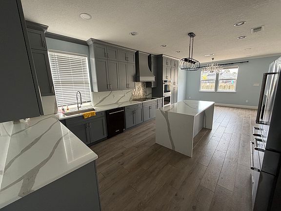 4th image of 11259 Yacht Ln