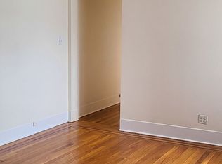 3164 45th St #3, Astoria, NY 11103