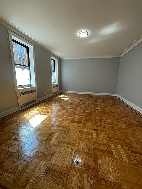 1730 East 14th Street — Photo 2