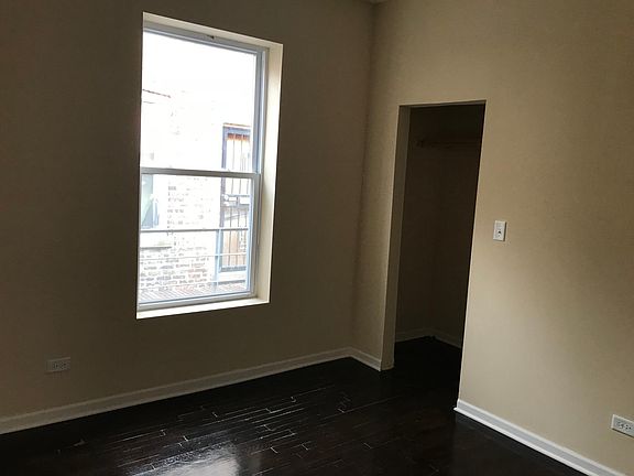 3rd image of 6314 S Artesian Ave #2