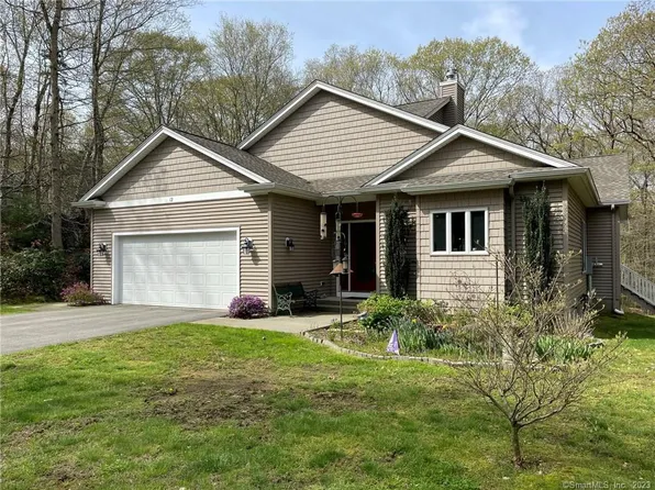 12 Chasey Lane #12, Norwich, CT 06360