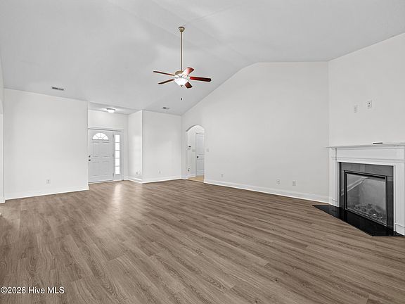 4th image of 506 Ivory Court