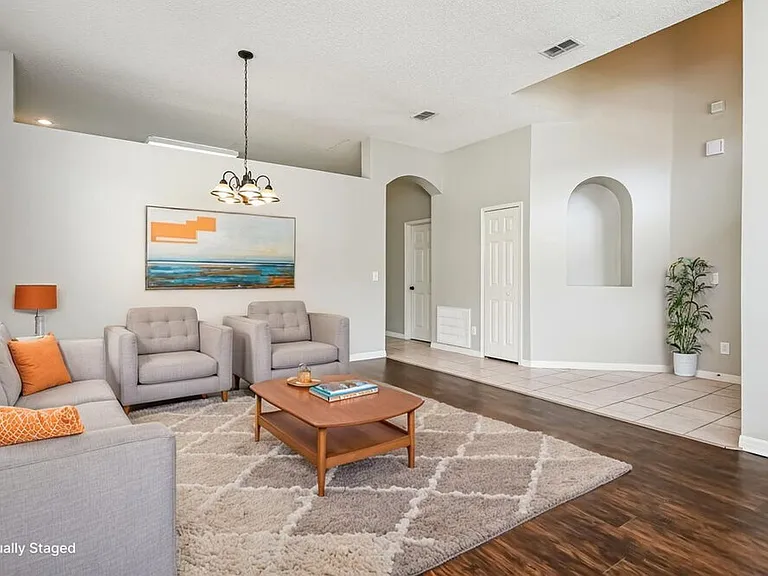 1125 Cherry Valley Way — Photo 4