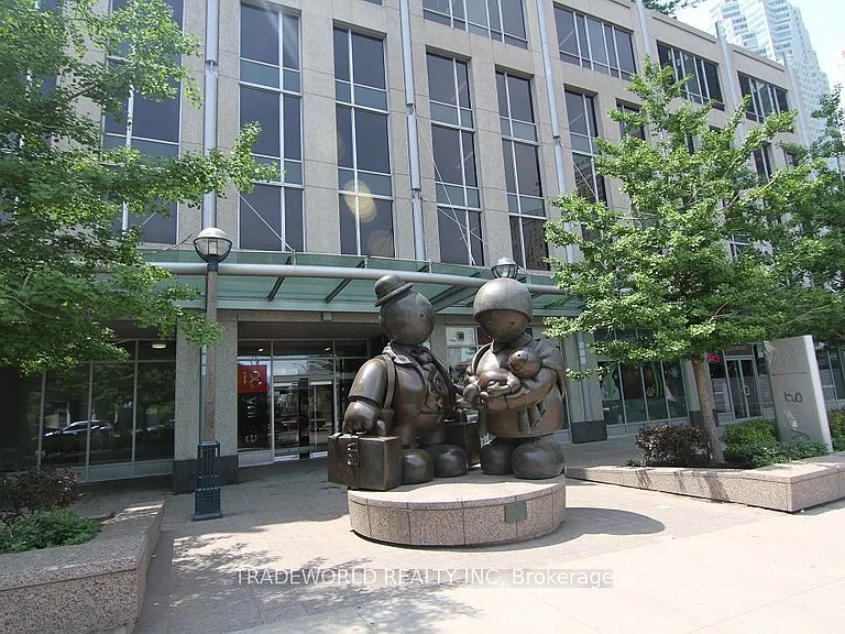 18 Yonge St #1604 — Photo 9