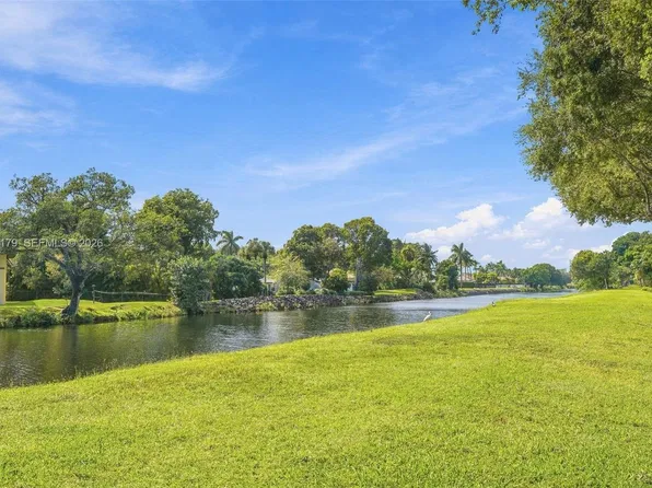 7928 Camino Cir #D-8, Miami, FL 33143