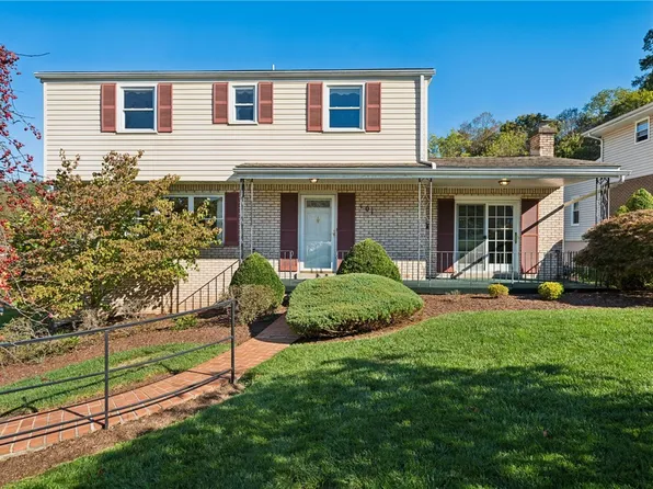 101 Ardennes Ct, Trafford, PA 15085