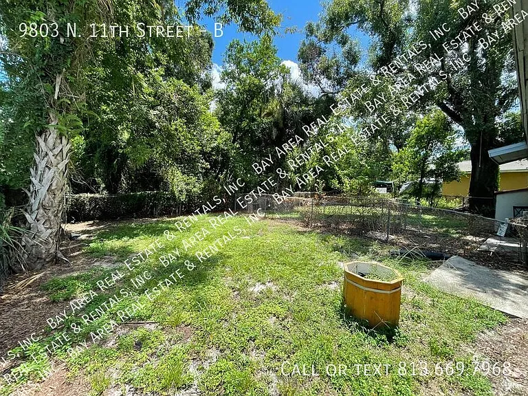 9803 N 11th St #B — Photo 7