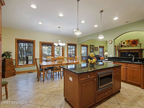 4th image of 1200 Manzella Ln