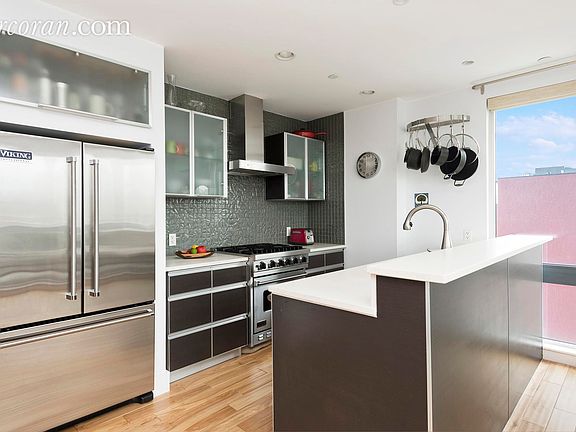 4th image of 1050 Jackson Ave APT 9B