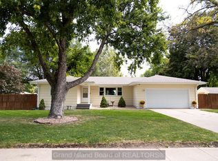 2127 N Sheridan Ave, Grand Island, NE 68803