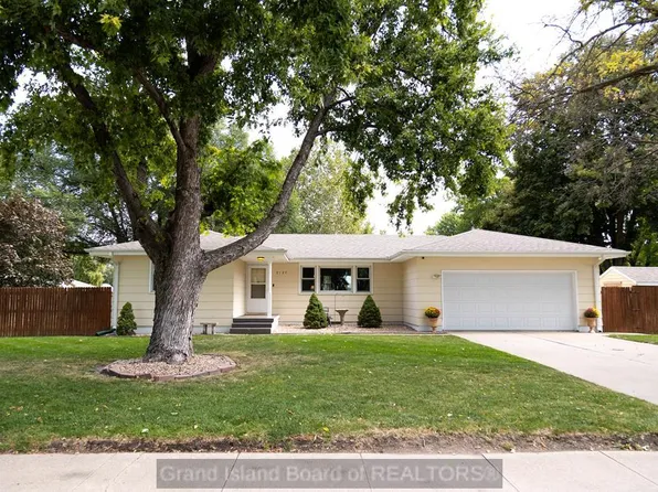 2127 N Sheridan Ave, Grand Island, NE 68803