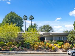 20283 Lorenzana Dr, Woodland Hills, CA 91364