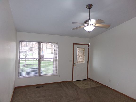 3rd image of 106-B Brookside Dr