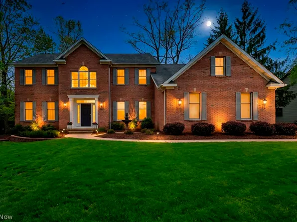 2741 Timberwood Dr, Broadview Heights, OH 44147