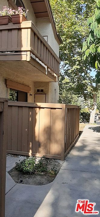 1st image of 22725 Lakeway Dr Unit 395