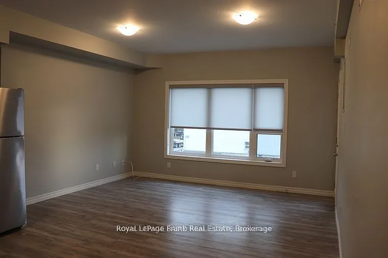 143 Bloor St W #403 — Photo 7