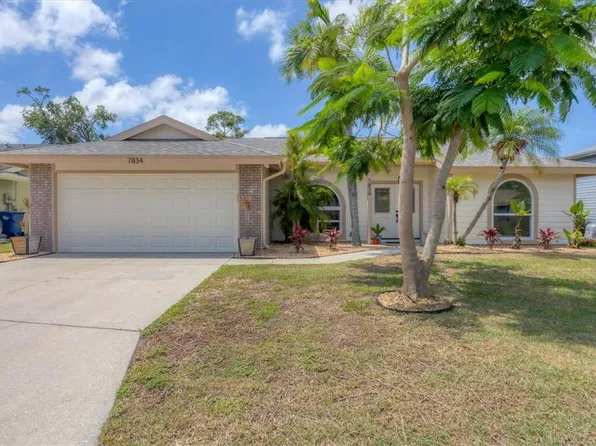 7834 38th Ct E, Sarasota, FL 34243