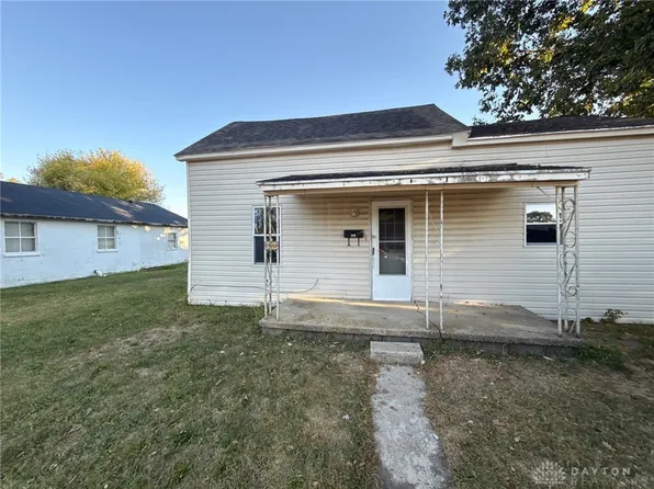 324 E Elm St, Bradford, OH 45308
