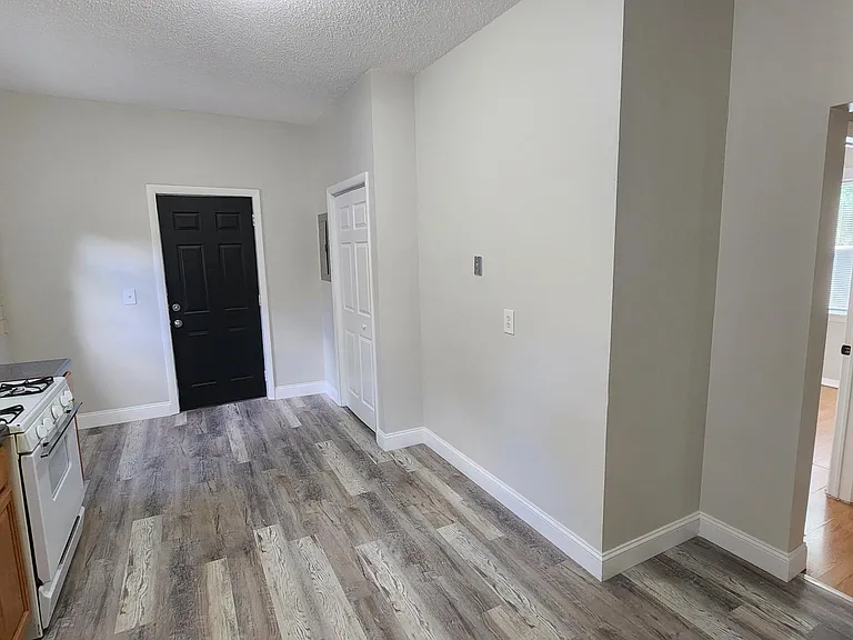 235 Starr St #2 — Photo 7