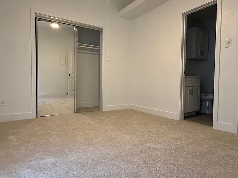 1818 River Crossing Cir #D — Photo 13