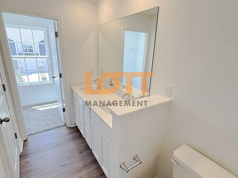 202 Hunthill Rd — Photo 25