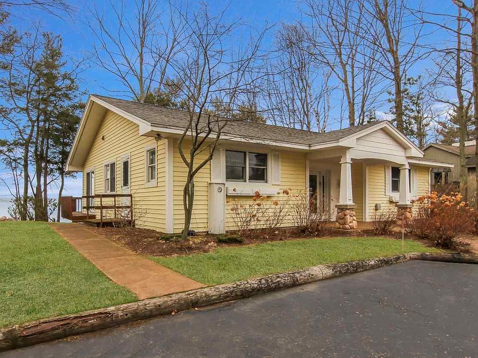 1st image of 3991 Bay Valley Dr