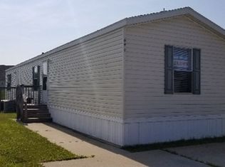 694 Waters Edge Pl, Michigan City, IN 46360