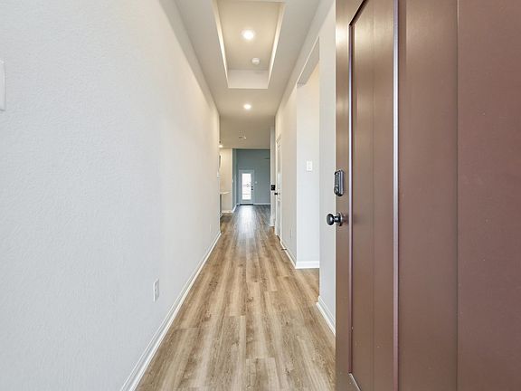22734 Norcrest Hills Hallway