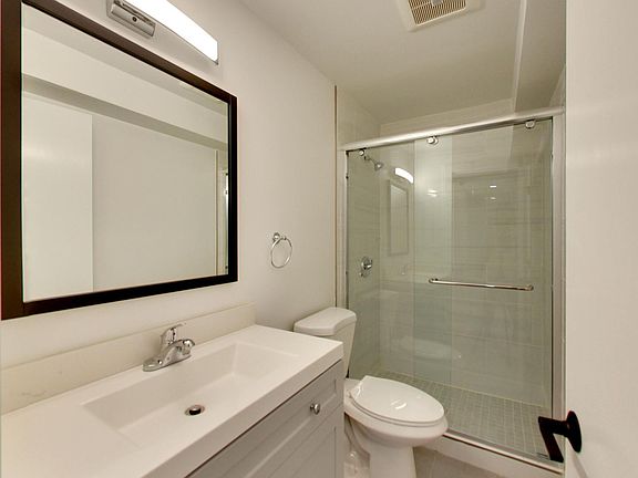 2nd image of 530 Scott St #15