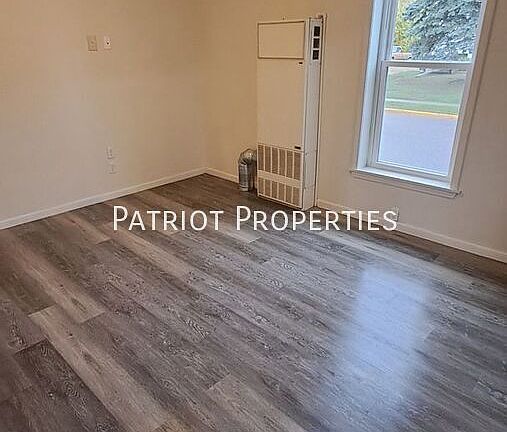 5th image of 115 W Pearl St #5