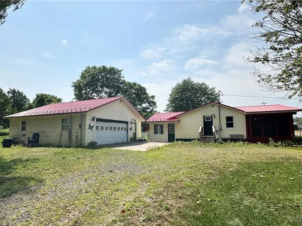 29 Rochester St, Hannibal, NY 13074