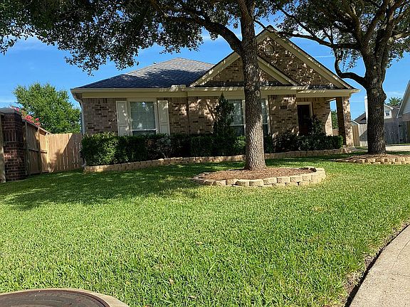 2nd image of 3942 Carters Lake Dr