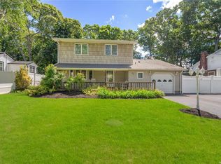 43 Balaton Ave, Ronkonkoma, NY 11779
