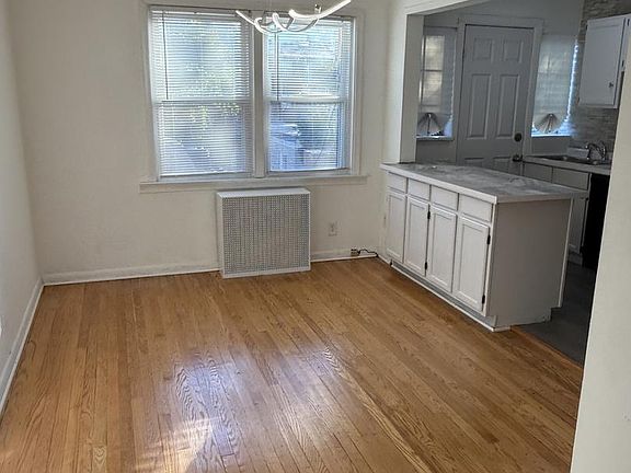 5th image of 1343 Queen St NE