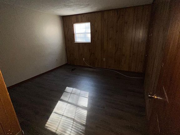 3rd image of 1339 N Fairmont Ave