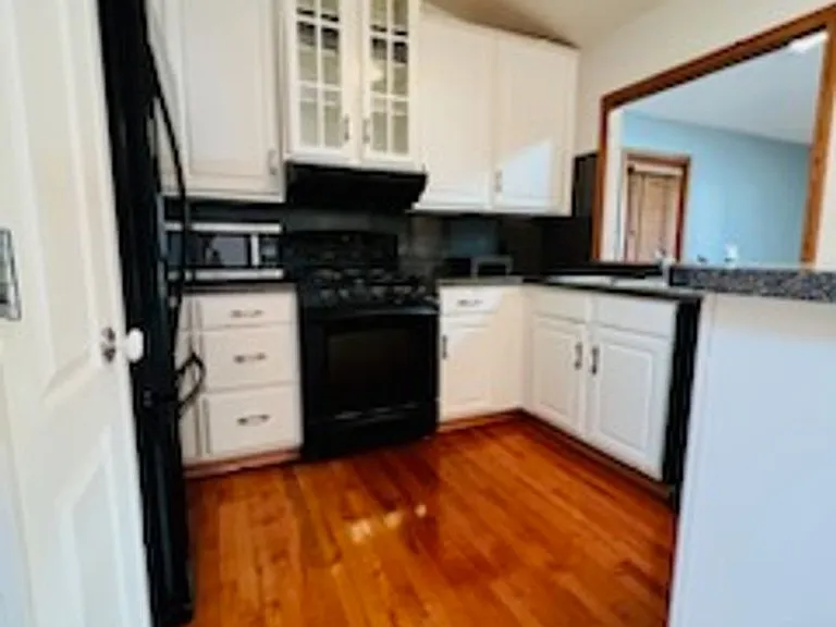 73 McCarthy Dr — Photo 6