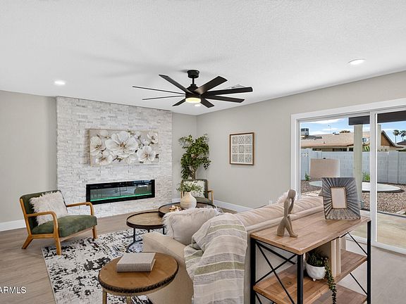 2nd image of 2046 E HARVARD Drive