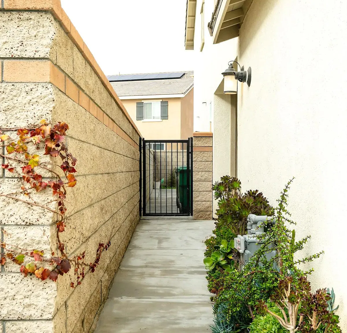 11990 Meander Way — Photo 3