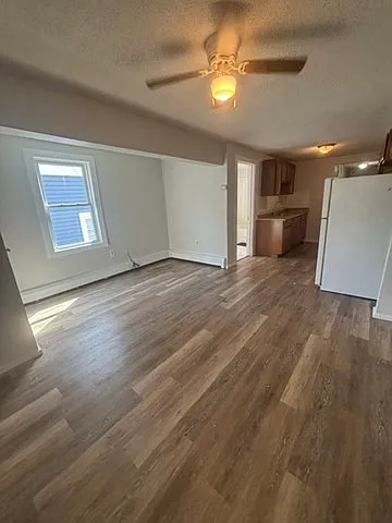 2 bed, 1.0 bath, 500 sqft, $2,000 — Photo 2