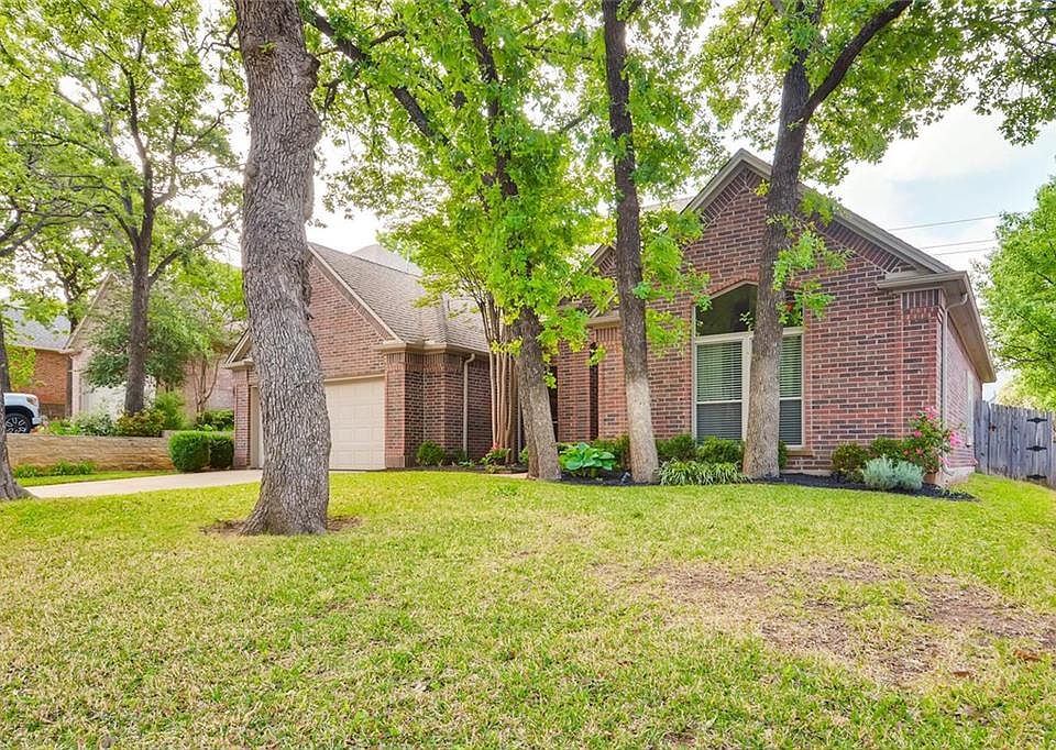 1st image of 1817 Glen Wood Dr
