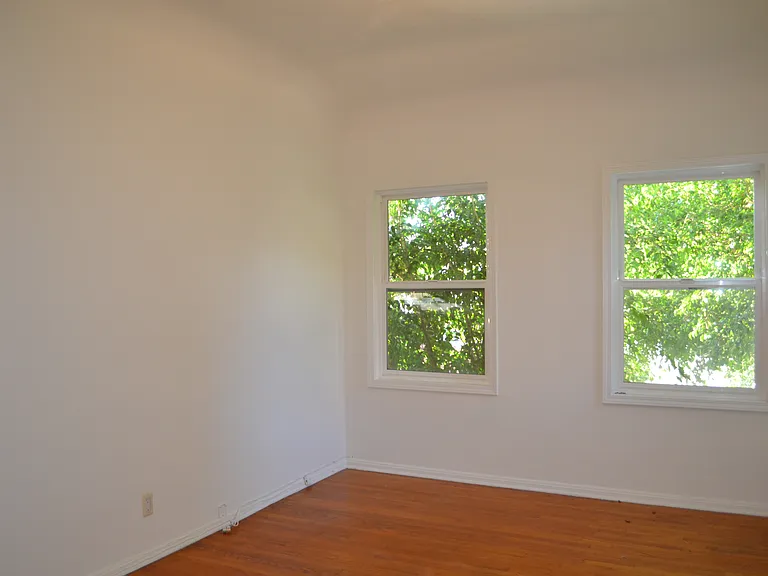 936 S Sherbourne Dr — Photo 20