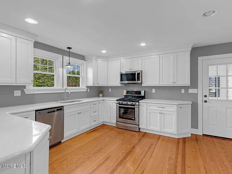 115 Grassmere Ave — Photo 14