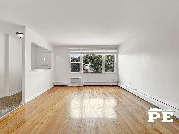 5th image of 2667 E 24th St