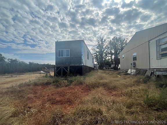 3rd image of 22637 Fishmarket Rd