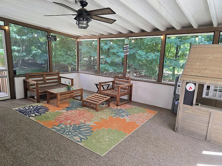 90 Martin Point Ct — Photo 32