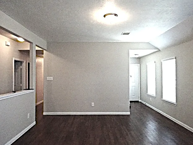 5931 Brenwood Trails Ln — Photo 3