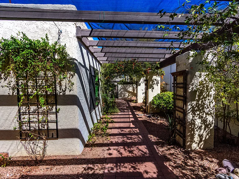 7230 E Onda Cir — Photo 34