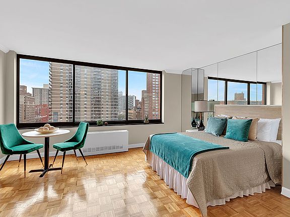 4th image of 215 W 95th St APT 15K